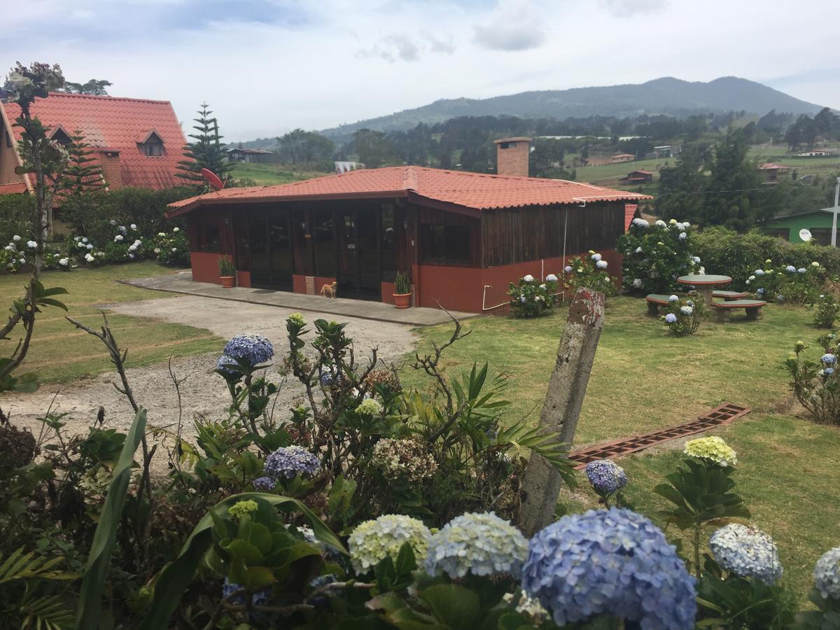 Hotel Chalets Los Volcanes Fraijanes Buitenkant foto